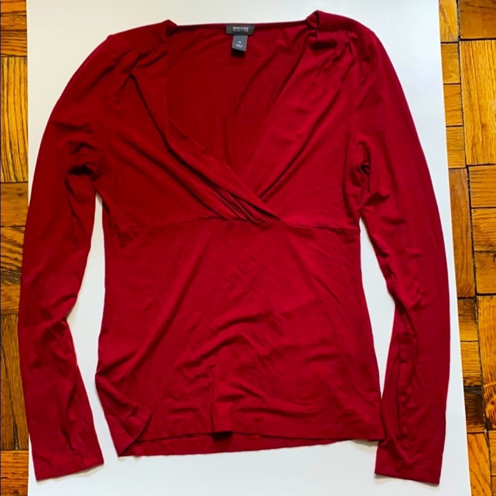 Kenneth Cole red v neck long sleeve size: XS